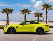 BMW M4 Competition купе вид сбоку