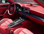 Красный кожаный салон Porsche 911 Targa GTS